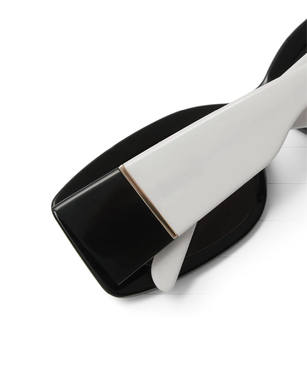 Margot - Black-Ivory-Black